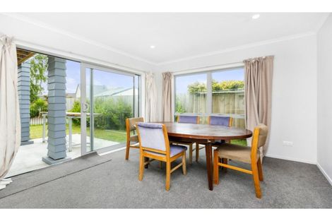 Photo of property in 11u1 Crosher Place, Silverdale, Hamilton, 3216
