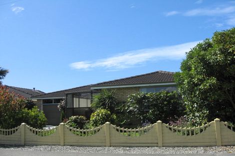 Photo of property in 5 Ranui Road, Stoke, Nelson, 7011