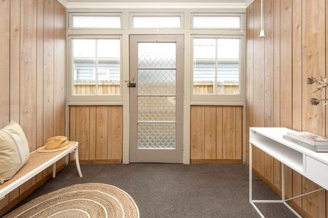 Photo of property in 398 Keyes Road, New Brighton, Christchurch, 8083