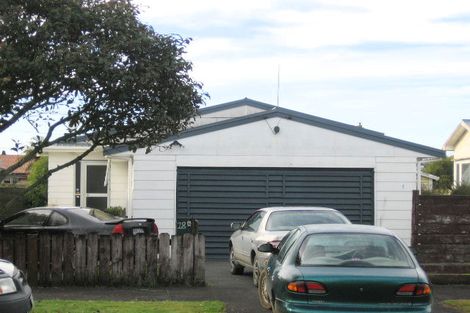 Photo of property in 18 Maitland Street, Frankton, Hamilton, 3204
