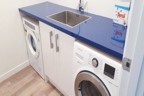 Photo of property in 6 Clutha Place, Wanaka, 9305