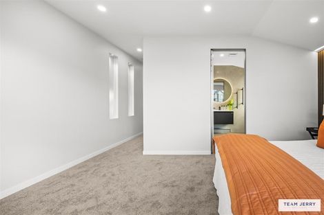 Photo of property in 4 Seawind Way, Hobsonville, 0616