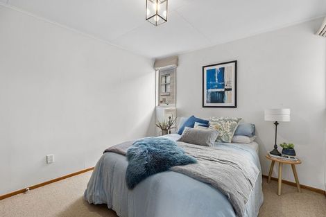 Photo of property in 70 Beech Street, Wanaka, 9305