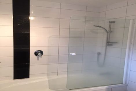 Photo of property in 300 Pakuranga Road, Pakuranga Heights, Auckland, 2010