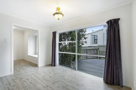 Photo of property in 2/5 Stanley Avenue, Milford, Auckland, 0620