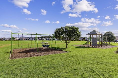 Photo of property in 5 Pohe Street, Waikanae, 5036