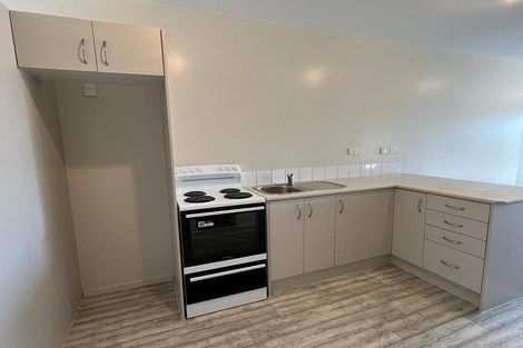 Photo of property in 13/242 Great North Road, Henderson, Auckland, 0612