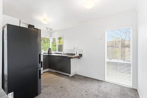 Photo of property in 4 Coromandel Court, Roslyn, Palmerston North, 4414