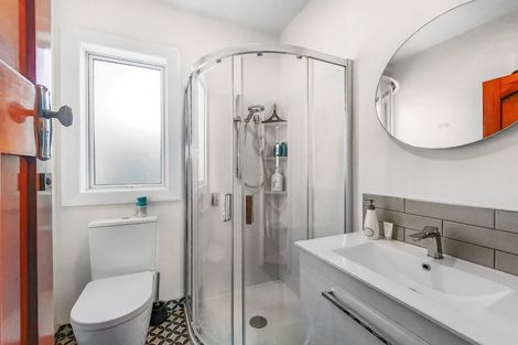 Photo of property in 24 Riverview Street, Beckenham, Christchurch, 8023