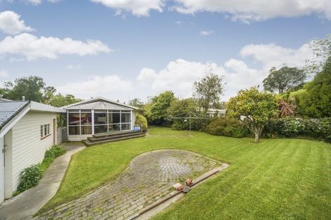 Photo of property in 73 Ruamahanga Crescent, Terrace End, Palmerston North, 4410