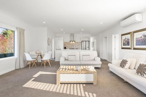 Photo of property in 2/21 Highland Drive, Acacia Bay, Taupo, 3385