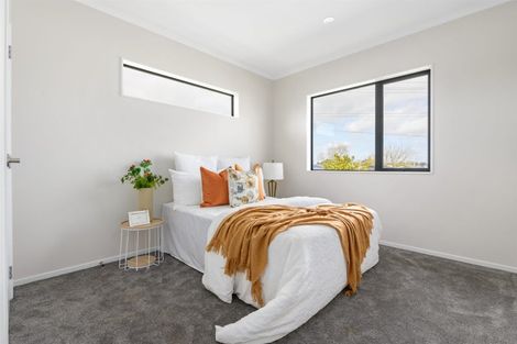 Photo of property in 137u2 Avalon Drive, Nawton, Hamilton, 3200