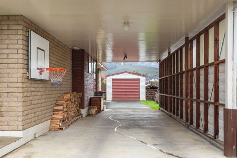 Photo of property in 132 Hagart-alexander Drive, Mosgiel, 9024