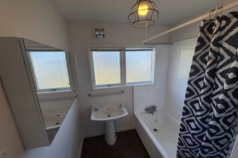 Photo of property in 2/24 Calcutta Street, Khandallah, Wellington, 6035