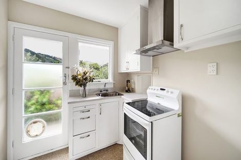 Photo of property in 23 Landsdowne Terrace, Cashmere, Christchurch, 8022
