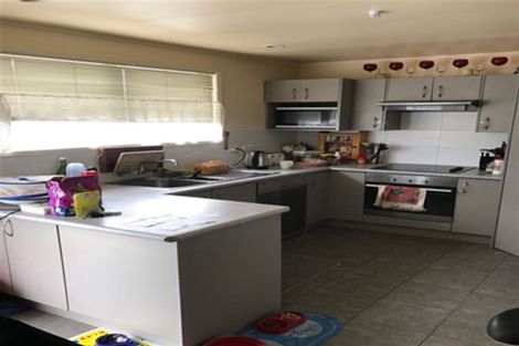 Photo of property in 16 Lina Place, Waiuku, 2123