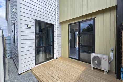 Photo of property in 8b Nield Road, Manurewa, Auckland, 2102