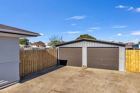 Photo of property in 4 Totara Street, Edgecumbe, 3120