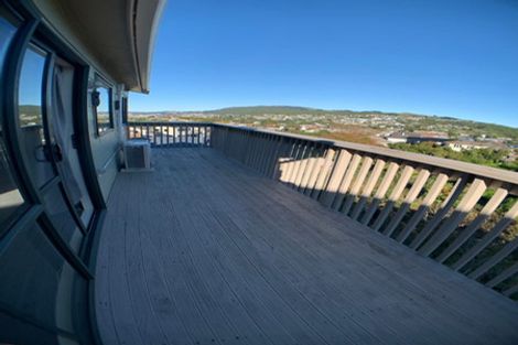 Photo of property in 20 Morere Street, Titahi Bay, Porirua, 5022