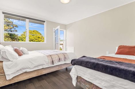 Photo of property in 33 James Mcleod Road, Shelly Beach, South Head, 0874