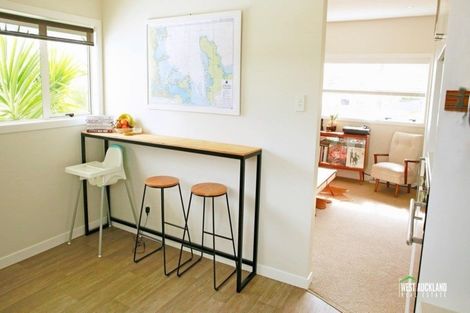 Photo of property in 40 Hindmarsh Street, Henderson, Auckland, 0612