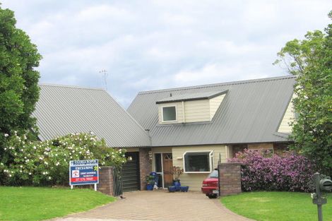 Photo of property in 12 Margaret Drive, Omokoroa, 3114