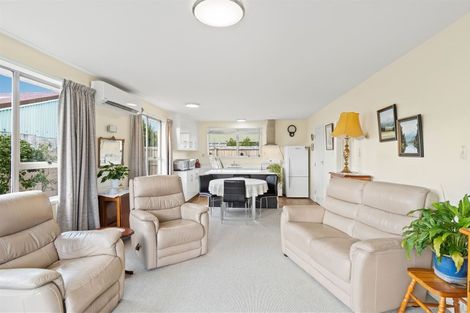 Photo of property in 115a Wilsons Road, Saint Martins, Christchurch, 8022