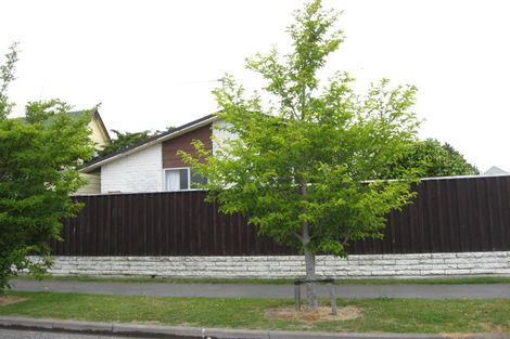 Photo of property in 25 Cowes Street, Avondale, Christchurch, 8061
