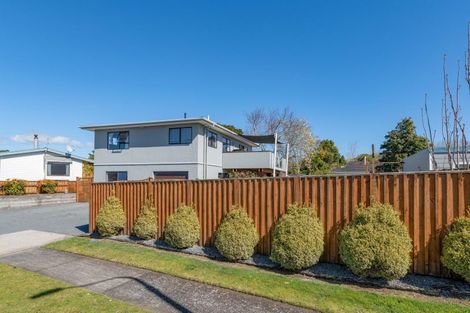 Photo of property in 45 Heta Road, Highlands Park, New Plymouth, 4312