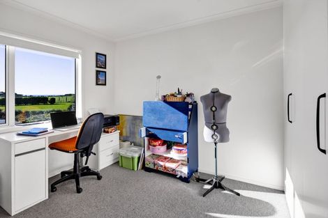 Photo of property in 60 Turangi Road, Motunui, Waitara, 4383