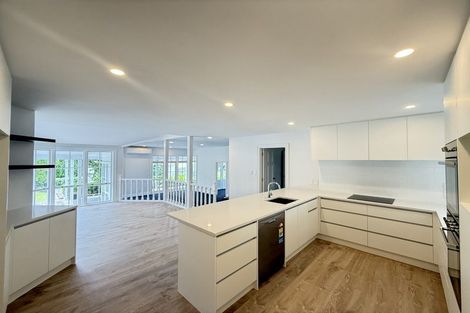 Photo of property in 14 Amreins Road, Waitakere, Henderson, 0782