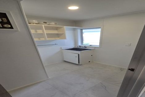 Photo of property in 28 Glynnbrooke Street, Te Atatu South, Auckland, 0610