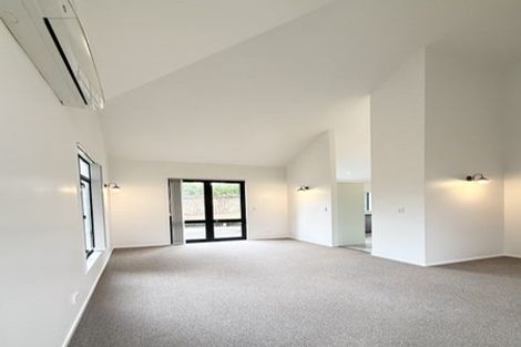 Photo of property in 6 Lucas Way, Albany, Auckland, 0632