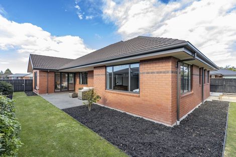 Photo of property in 5 Wisteria Lane, Rangiora, 7400