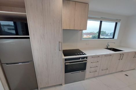 Photo of property in 2/87 Taikata Road, Te Atatu Peninsula, Auckland, 0610