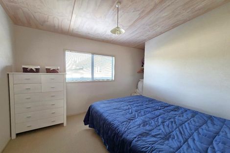 Photo of property in 102 Sands Crescent, Matarangi, Whitianga, 3592