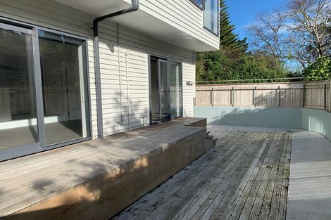 Photo of property in 66 Newlands Road, Newlands, Wellington, 6037