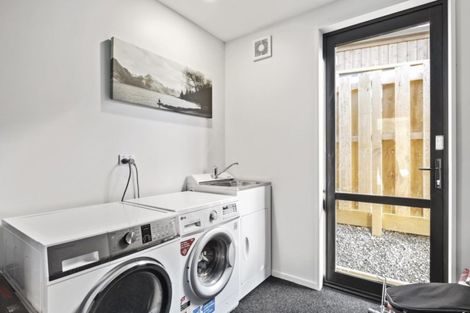 Photo of property in 22 Huxley Place, Lake Hayes, Queenstown, 9304