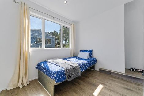 Photo of property in 244b Great North Road, Henderson, Auckland, 0612