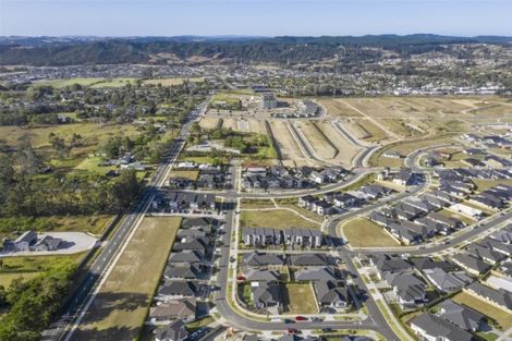 Photo of property in 6 Dida Park Drive, Kumeu, 0810