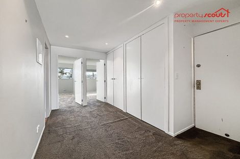 Photo of property in Seaview Apartments, 11/64 Milford Road, Milford, Auckland, 0620