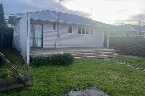 Photo of property in 1/35 Hill Crescent, Papakura, 2110