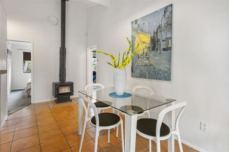 Photo of property in 1/32 Manuka Road, Glenfield, Auckland, 0629