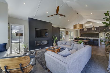 Photo of property in 11 Jacks Point Rise, Jacks Point, Queenstown, 9371