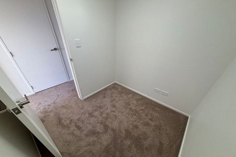 Photo of property in 19 Ellesmere Crescent, Pakuranga Heights, Auckland, 2010