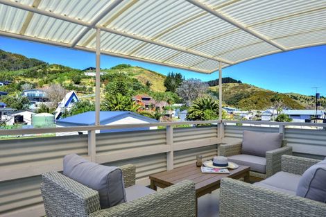 Photo of property in 73 Fortescue Street, Mahia, Nuhaka, 4198