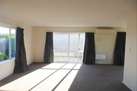 Photo of property in 12 Kydd Lane, Hornby, Christchurch, 8042
