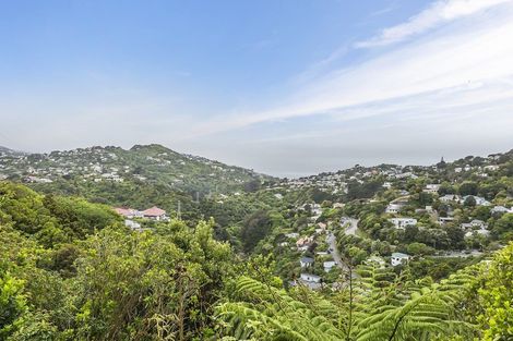 Photo of property in 3a Chancellor Way, Crofton Downs, Wellington, 6035