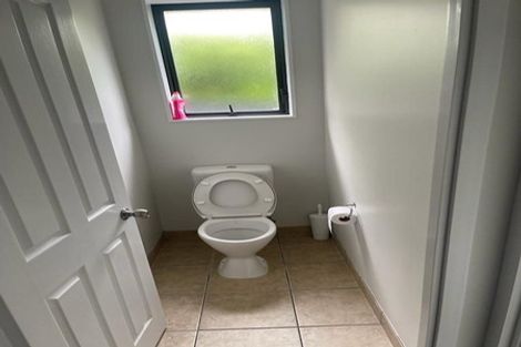 Photo of property in 12 Richard Halse Drive, Manurewa, Auckland, 2105