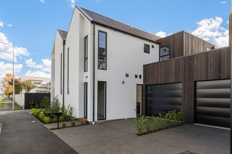 Photo of property in 3/27 Division Street, Riccarton, Christchurch, 8041